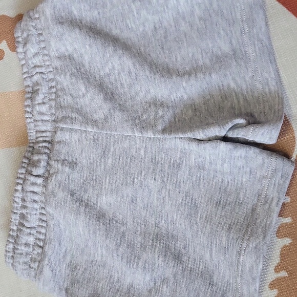 H&M Toddler Boy Shorts 2T NWT - Picture 3 of 3